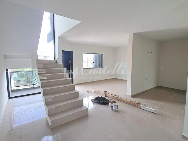 Imagem 7: Sobrado à venda, no Bairro Jardim Carvalho, PONTA GROSSA - PR