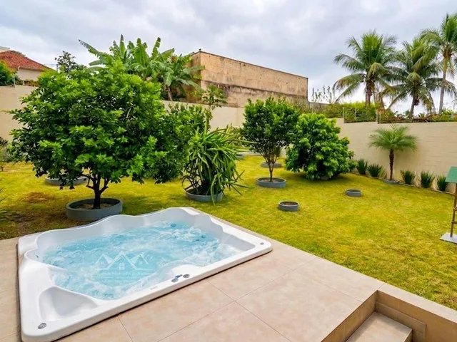 Imagem: A casa possui 4 Dormitórios, 2 Suítes, 3 Banheiros, 3
