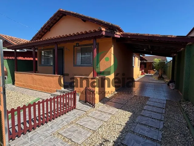 Imagem 4: Casa Confortável e Ampla com 5 Dormitórios para Venda no Bairro do Rocio em Cananéia/Sp
