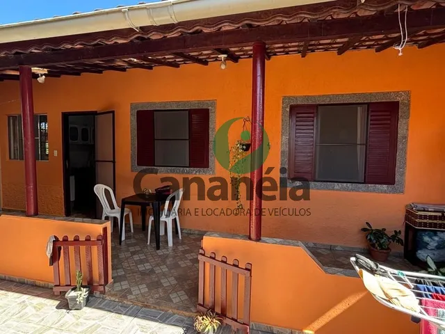 Imagem 8: Casa Confortável e Ampla com 5 Dormitórios para Venda no Bairro do Rocio em Cananéia/Sp