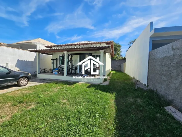 Imagem: A casa possui 2 Dormitórios, 1 Suíte, 1 Banheiro, 1 Vaga