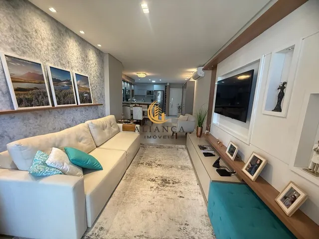 Imagem: O apartamento possui 3 Dormitórios, 1 Suíte, 1 Banheiro,