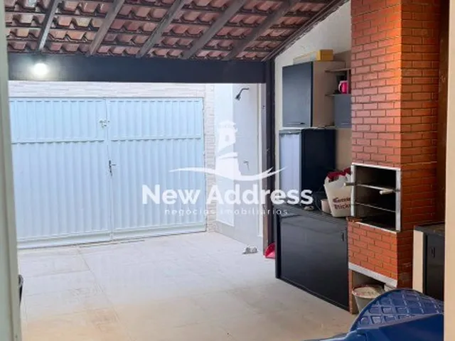 Imagem: Casa com área gourmet, churrasqueira e