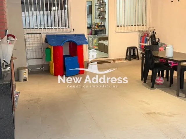 Imagem 7: Casa com área gourmet, churrasqueira e garagem para 2 carros