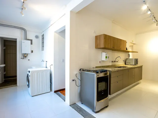 Imagem 5: Apartamento para venda em Pinheiros com 4 quartos, sendo 1 suíte, 121m²