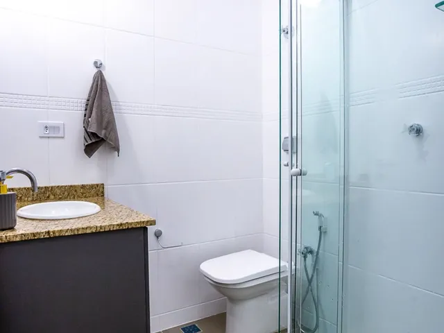 Imagem 2: Apartamento para venda em Pinheiros com 4 quartos, sendo 1 suíte, 121m²