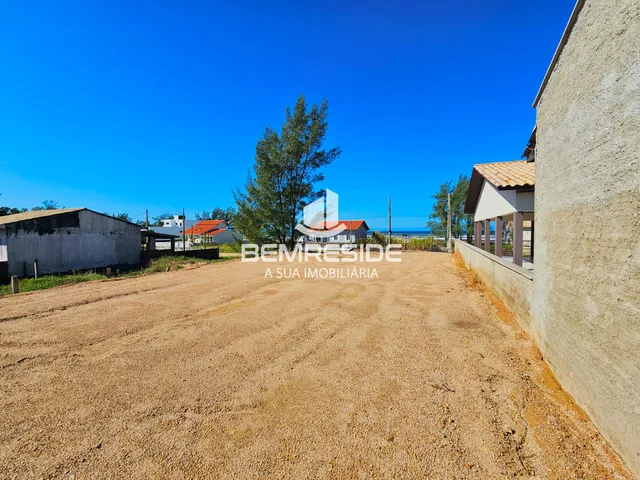 Imagem 10: Terreno escriturado com energia e água já instalados na praia do Campo Bom