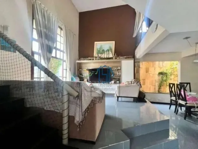 Imagem 8: CASA AMPLA COM 4 QUARTOS, SUÍTE E 360M² DE TERRENO À VENDA EM NEÓPOLIS!