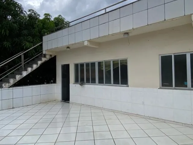 Imagem: Casa À Venda na Boca do Rio 5 Suítes