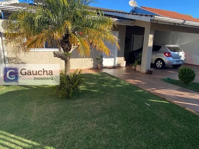 Imagem: Casa com Piscina no Maria Luiza