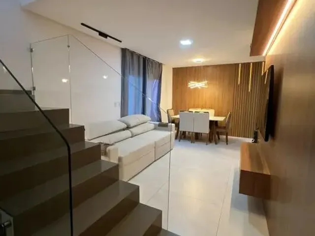Imagem 9: Vendo linda Casa com piscina privativa e no condomínio com 4 suítes amplas, reformada