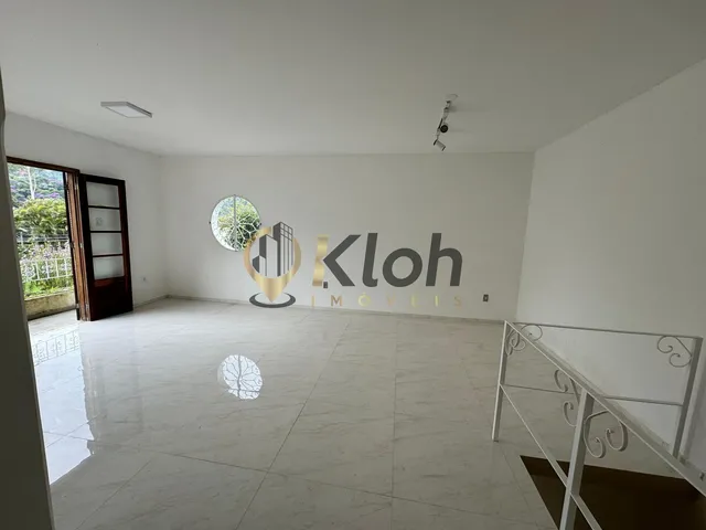 Imagem 5: Oportunidade! Excelente Residência C/ 3 Quartos (1 Suíte) Piscina Próximo Ao Hotel Quitandinha!