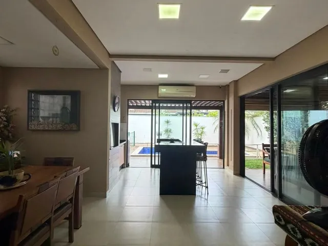 Imagem: Sobrado no Condomínio Belvedere I à venda