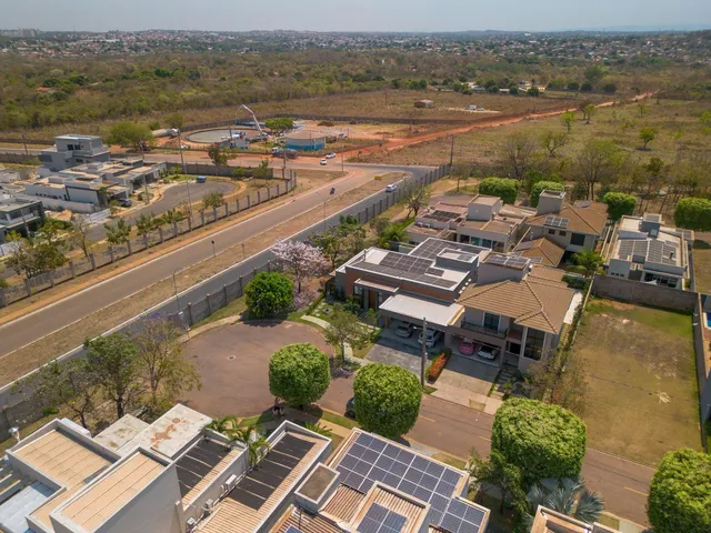 Imagem 2: Casa Térrea de Esquina no Condomínio Belvedere I à venda por R$ 3.990.000,00