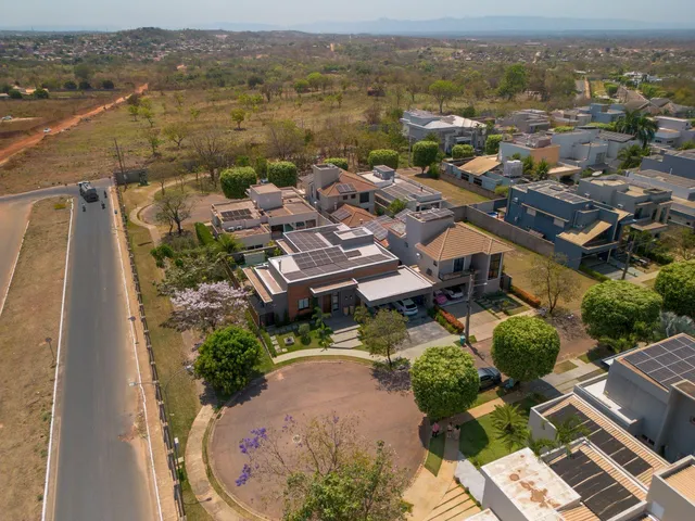 Imagem 7: Casa Térrea de Esquina no Condomínio Belvedere I à venda por R$ 3.990.000,00