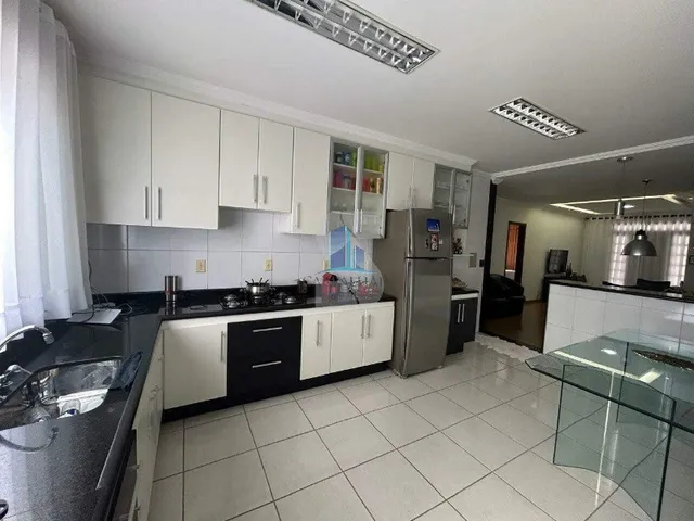 Imagem: Locação de Casa de Luxo em Contagem-MG