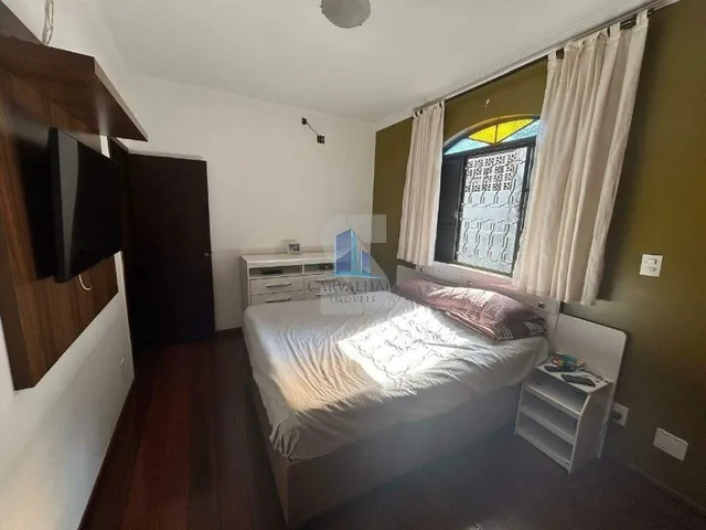 Imagem 3: Locação de Casa de Luxo em Contagem-Mg, Bairro Eldorado: 4 Quartos, 3 Banheiros, 2 Vagas de Garagem, 238M² de Área!