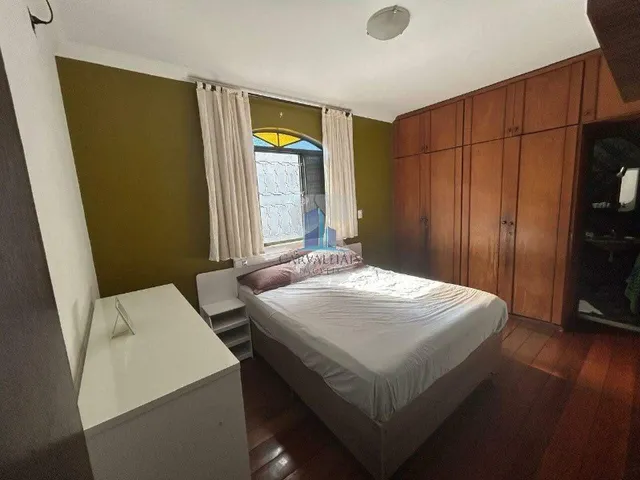 Imagem 4: Locação de Casa de Luxo em Contagem-Mg, Bairro Eldorado: 4 Quartos, 3 Banheiros, 2 Vagas de Garagem, 238M² de Área!