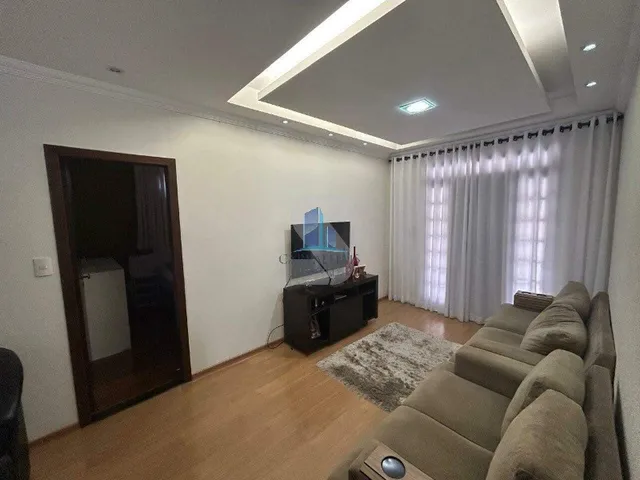 Imagem 11: Locação de Casa de Luxo em Contagem-Mg, Bairro Eldorado: 4 Quartos, 3 Banheiros, 2 Vagas de Garagem, 238M² de Área!