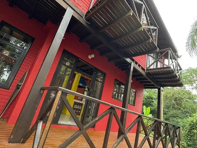 Imagem 6: Casa Exclusiva Inspirada em Bali À Beira da Lagoa 3 Suítes, Hidromassagem e Chalé Mobiliado