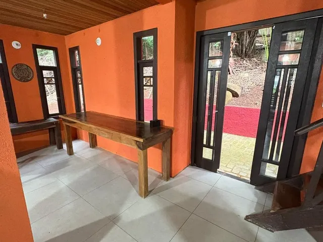 Imagem 9: Casa Exclusiva Inspirada em Bali À Beira da Lagoa 3 Suítes, Hidromassagem e Chalé Mobiliado
