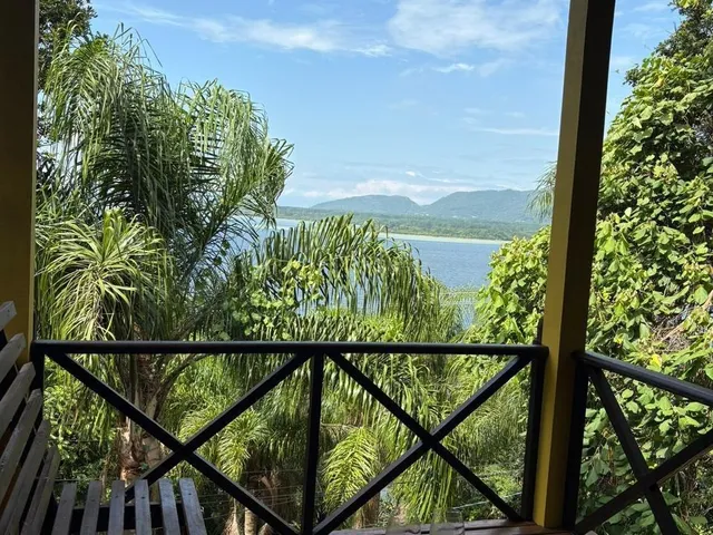 Imagem 16: Casa Exclusiva Inspirada em Bali À Beira da Lagoa 3 Suítes, Hidromassagem e Chalé Mobiliado