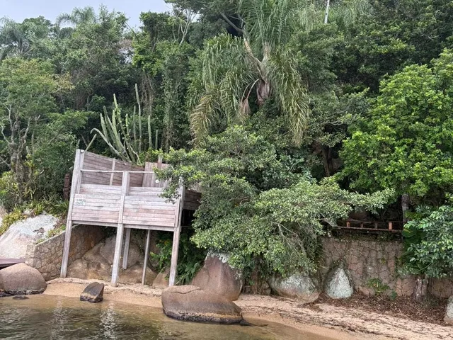 Imagem 4: Casa Exclusiva Inspirada em Bali À Beira da Lagoa 3 Suítes, Hidromassagem e Chalé Mobiliado