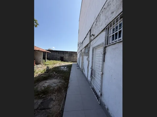 Imagem 11: Prédio Comercial com Pavimento Disponível para Locação no Parque Manibura