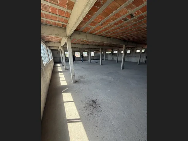 Imagem 3: Prédio Comercial com Pavimento Disponível para Locação no Parque Manibura