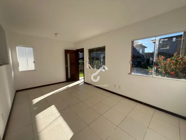 Imagem 3: ESTRADA DO COCO, Abrantes. Duplex composto de 4 quartos sendo 1 suíte superior e 1