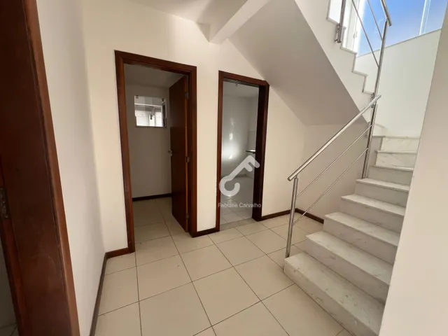 Imagem 5: ESTRADA DO COCO, Abrantes. Duplex composto de 4 quartos sendo 1 suíte superior e 1