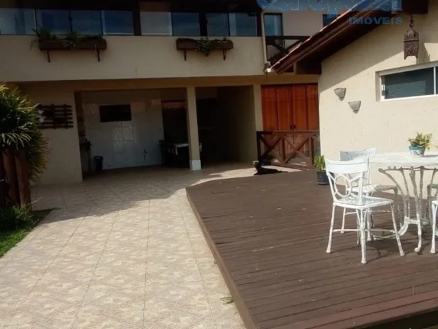Imagem: VENDO EM GAROPABA! Sobrado incrível com