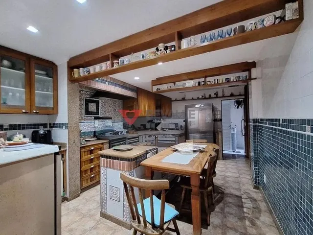 Imagem 12: Casa à venda no Humaitá: 250m², 5 quartos, R$ 2.850.000