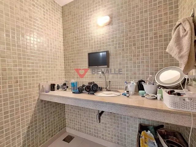 Imagem 2: Casa à venda no Humaitá: 250m², 5 quartos, R$ 2.850.000
