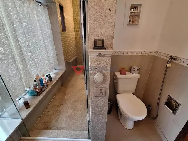 Imagem 10: Casa à venda no Humaitá: 250m², 5 quartos, R$ 2.850.000