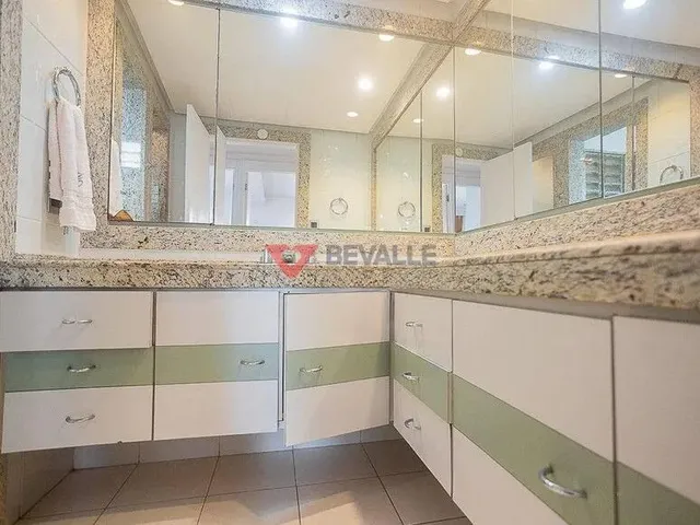 Imagem 7: Cobertura luxuosa à venda na Lagoa: 364m², 4 quartos