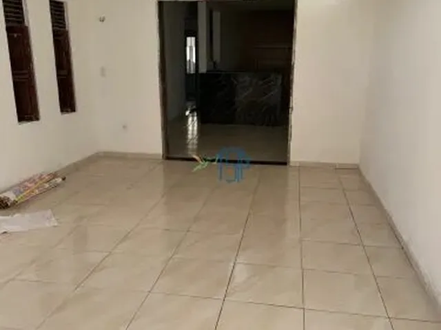 Imagem 2: CASA À VENDA NO PLANALTO