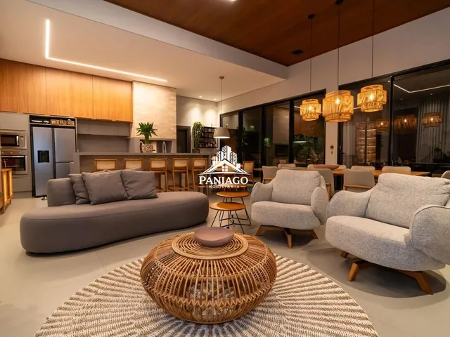 Imagem: Casa Térrea à Venda no Condomínio Belvedere