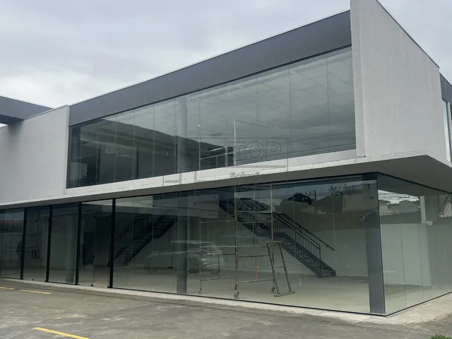 Imagem: Lojas Construção para aluguel