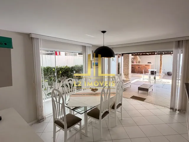 Imagem 2: CASA EM COND. - 3 SUÍTES - 250M² - PISCINA PRIVATIVA - 01 VAGA - UNIVILLAS - LAURO DE