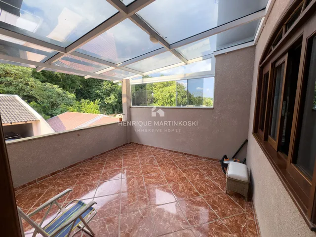 Imagem 4: Casa Sobrado de 1 pavimento de rua com 4 quartos, 344m2 construídos, 6 vagas, localizada