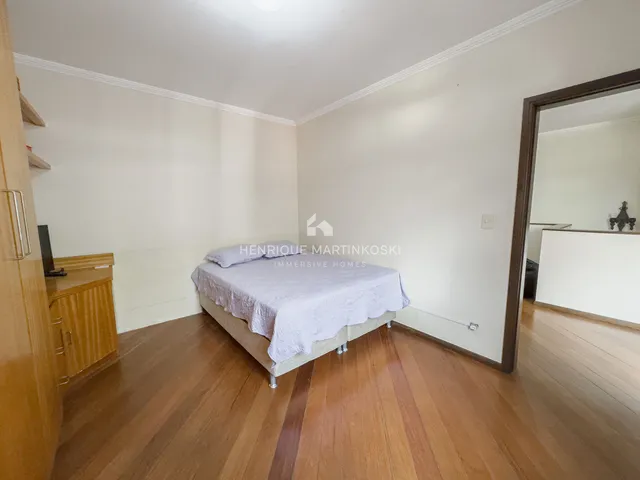 Imagem 14: Casa Sobrado de 1 pavimento de rua com 4 quartos, 344m2 construídos, 6 vagas, localizada