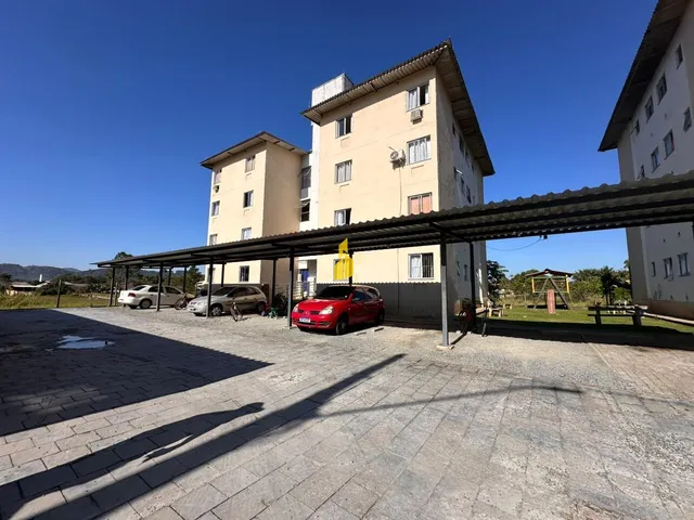 Imagem: Apartamento à venda no Bairro Araponguinhas