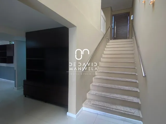Imagem 4: Casa comercial desocupada, semimobiliada, com 7 salas