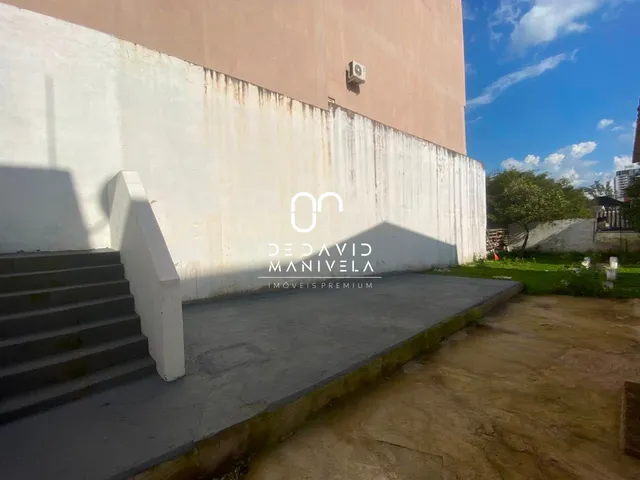 Imagem 12: Casa comercial desocupada, semimobiliada, com 7 salas
