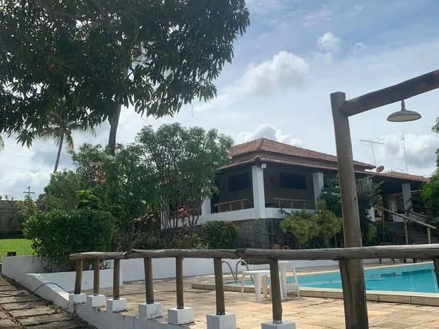 Imagem 4: Casa Sítio do Lado da Praia em Condomínio com 2000M2 e 7/4 com 5 Suítes e Piscina