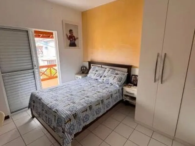 Imagem 11: Vendo em super oportunidade ampla Casa em Condomínio, jardim, garagem, 3/4, suíte, 2