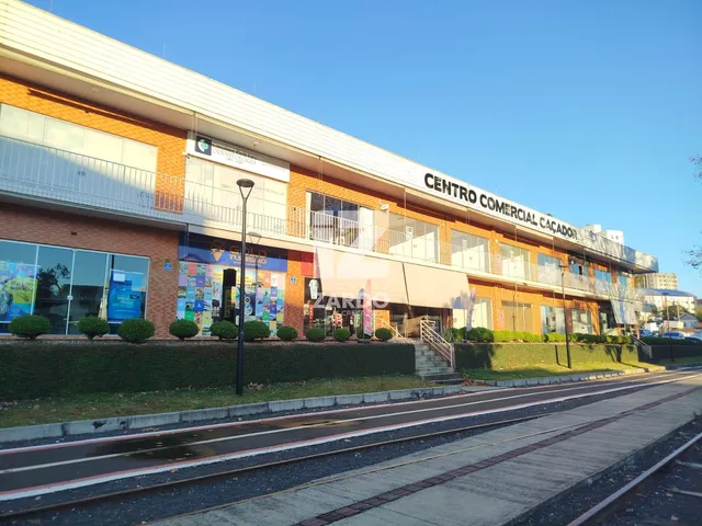 Imagem: Sala Comercial Superior Contendo Aproximadamente