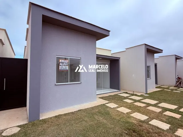 Imagem: Alugo casa solta de 2/4 sendo 01 suite nova