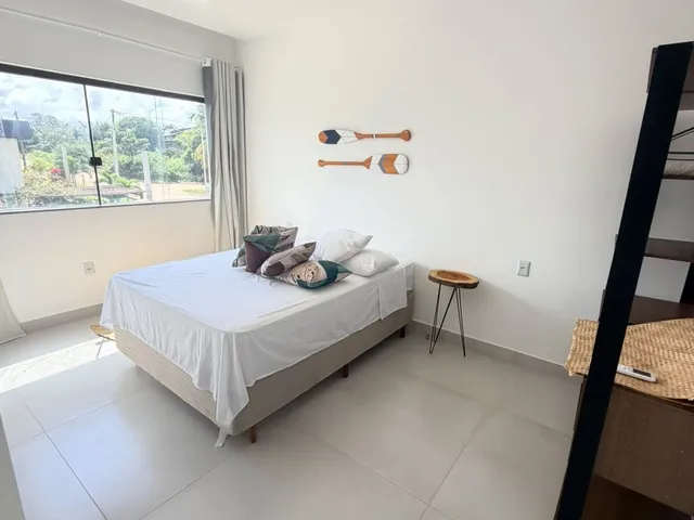 Imagem 3: Casa Finamente Decorada no Condominio Águas de Sauipe, com 5 Suites, Ao Lado do Rio, com Piscina, Porteira Fechada